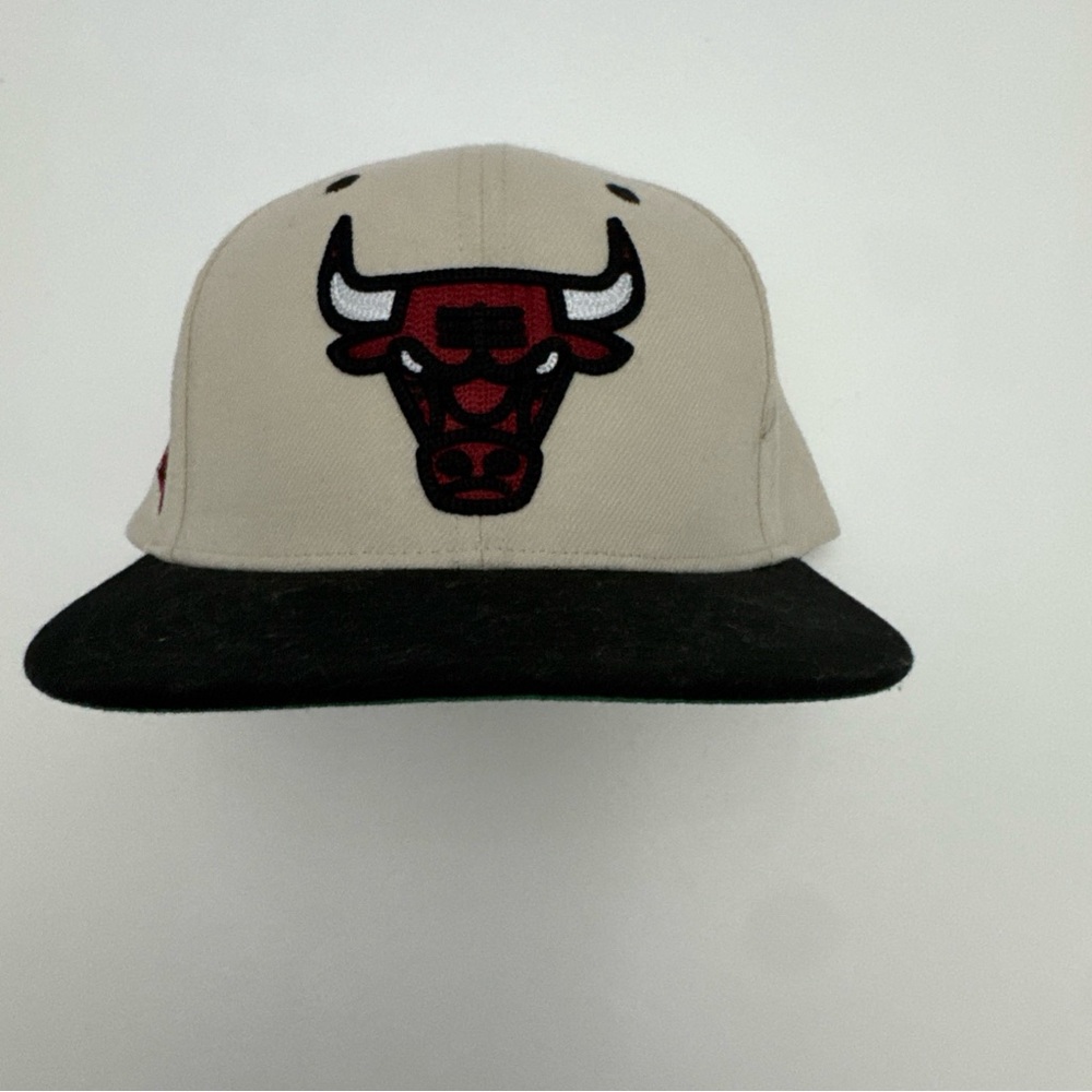 Chicago Bulls Mitchell & Ness Nostalgia Cap